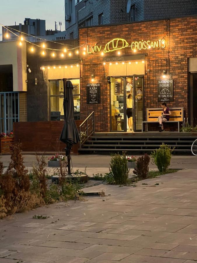 Sixkeys- Studiolebedinyy Kyiv Exterior photo